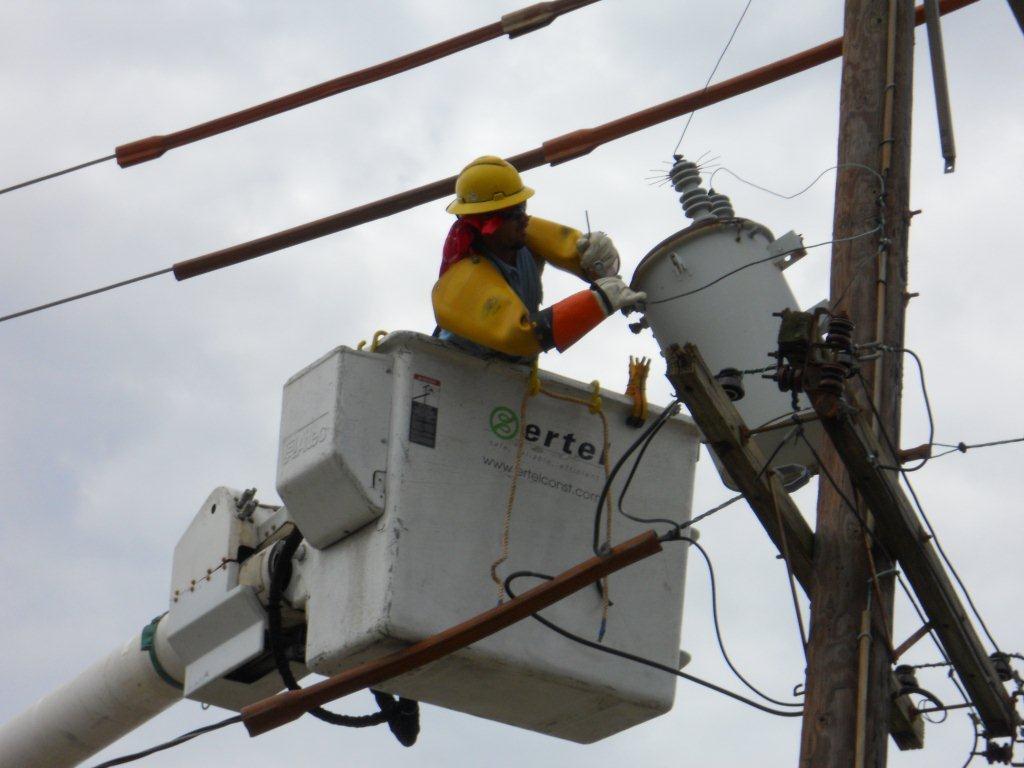 Superstorm Sandy, Help with Power Restoration on East coast